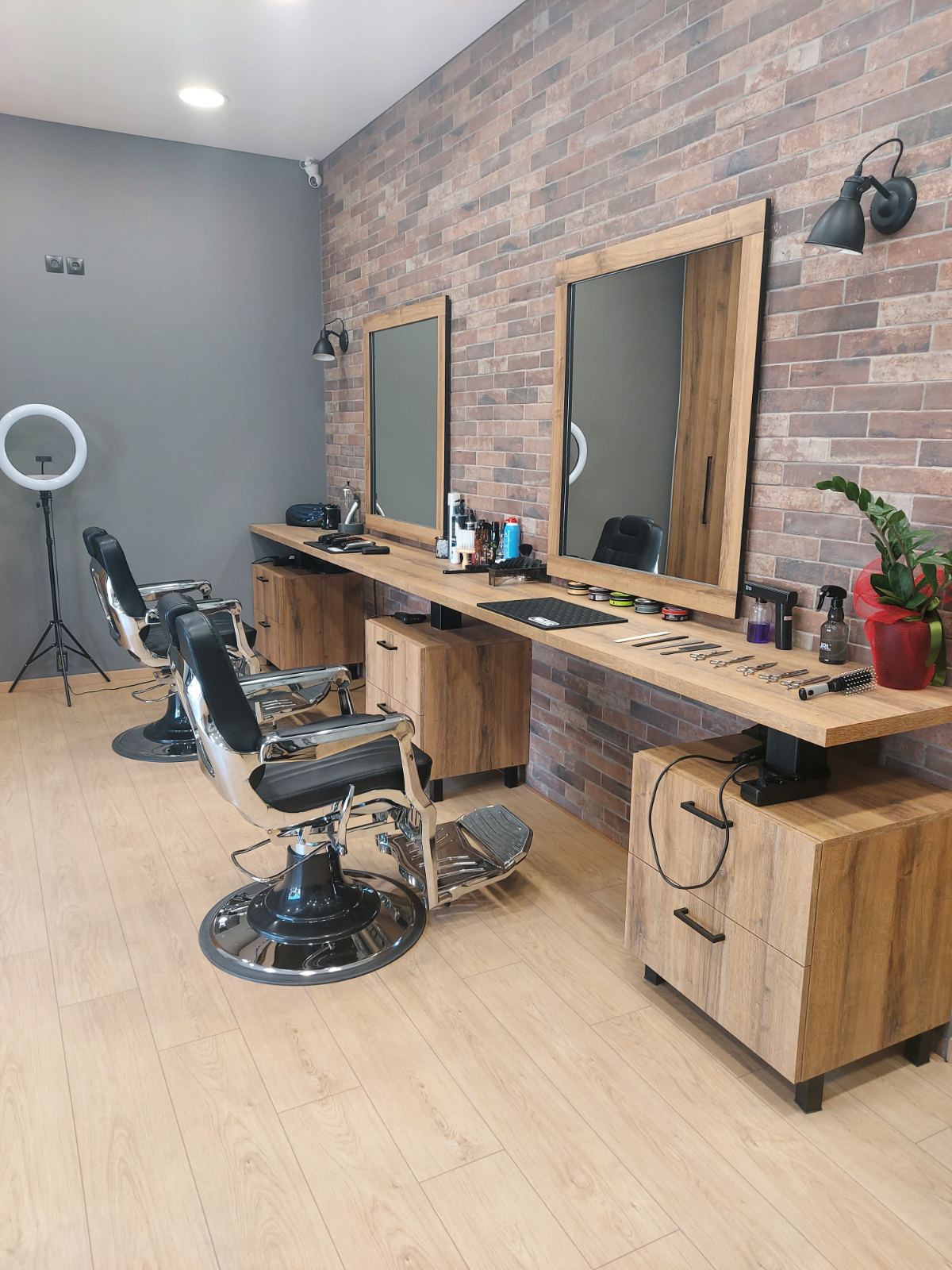 Thomas Barber Shop Interior